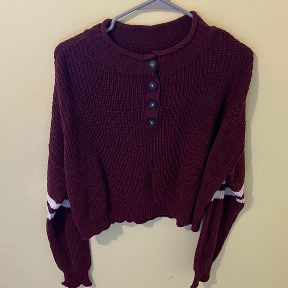 American Eagle Outfitters Sweaters - American Eagle Outfitters Burgundy sweater